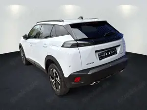 Peugeot 2008 1.2 145 Allure ACC*LED*SHZ*Klima*PDC Bild 5