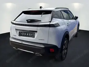 Peugeot 2008 1.2 145 Allure ACC*LED*SHZ*Klima*PDC Bild 4