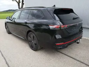Volkswagen Passat Variant 2.0 TDI 142 kW 4Motion R-Line DSG ABT Pano 19 Z... Bild 3