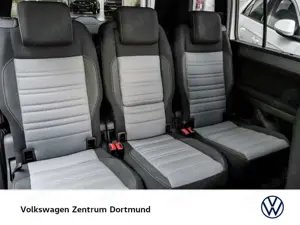 Volkswagen Touran 1.5 HIGHLINE DSG R-LINE BLACKSTYLE PANO Bild 4
