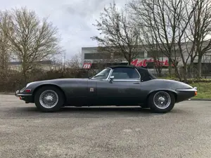 Jaguar E-Type Serie 3 V12 Bild 2