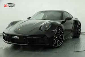 Porsche 992 Turbo S Coupé Bi-Color Schwarz-Bordeauxrot