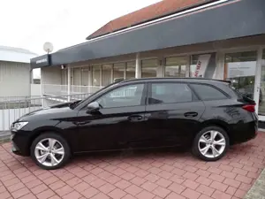 SEAT Leon Leon Sportstourer 2.0 TDI FR DSG 150PS AHK Navi AC Bild 3
