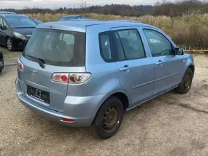 Mazda 2 1.4l Active Klima Radio CD HU/AU 11/2025 Bild 3