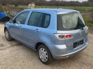 Mazda 2 1.4l Active Klima Radio CD HU/AU 11/2025 Bild 4