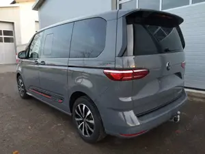 Volkswagen T7 Multivan Sport Edition 2,0TDI DSG ABT High KÜ 5 Sitzer 1... Bild 3