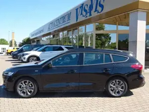 Ford Focus ST-Line Kombi 1.5L EcoBlu AHK BO ErgoSitz Bild 2