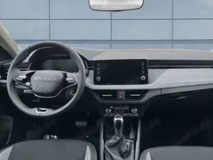 Skoda Scala 1.0 TSI DSG Tour Black 17" Matrix Bild 5