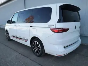 Volkswagen T7 Multivan Sport Edition 2,0TDI DSG High LÜ 5 Sitzer 110 k... Bild 2