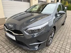 Kia Ceed SW / cee'd SW 1,5 T- GDi DCT Spirit
