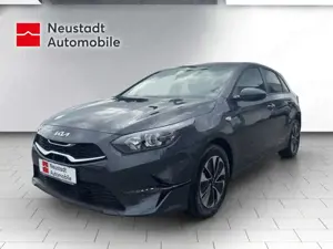 Kia Ceed / cee'd Ceed Silver 1.5 T-GDI Navi, Lenkrad+ Sitzheiz Kame