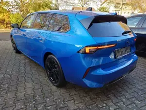 Opel Astra Sports Tourer 1.2 Turbo GS AHK Bild 3