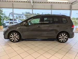 Volkswagen Touran 2.0 DSG R-Line High. Pano 7-Si IQ.Dri AHK Bild 4