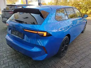 Opel Astra Sports Tourer 1.2 Turbo GS AHK Bild 5