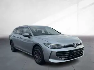 Volkswagen Passat Variant 2,0 TDI DSG 4M Elegance Navi LED Bild 4