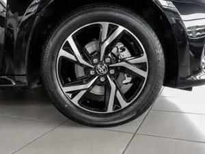 Toyota Yaris Hybrid Teamplayer +div.Farben+Lagerwagen Bild 4