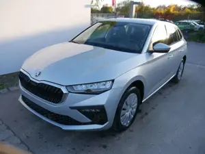 Skoda Scala Selection 1.0 TSI DSG*NAVI-ÜBER-SMARTLINK*PDC-H...