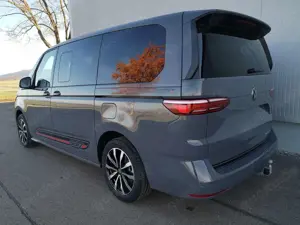 Volkswagen T7 Multivan 2,0TDI DSG Sport Edition Premium LÜ 7 Sitzer Bild 3