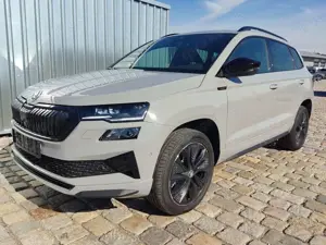 Skoda Karoq Sportline 1,5 TSI 150 PS DSG Navi-4x Sitzheizun...
