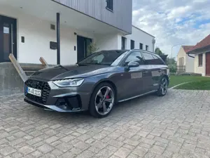 Audi A4 A4 Avant 40 TFSI quattro S tronic S line