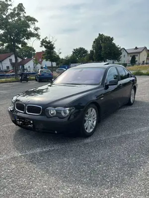 BMW 745 745i Bild 2