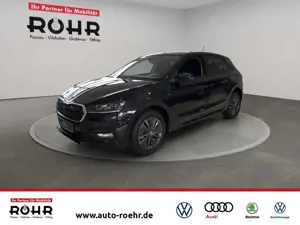 Skoda Fabia Tour (LED.DAB.Kamera.LaneAssist) 1.0 TSI NEUWAGEN!
