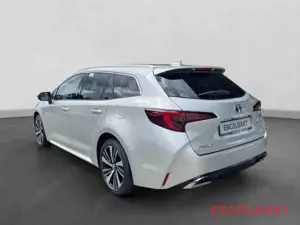 Toyota Corolla TS 1.8 Hybrid Teamplayer Technik Paket Bild 3