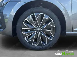 Skoda Scala Tour Black Paket ACC Schwenkbare AHK Bild 4