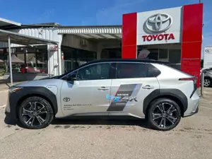 Toyota bZ4X Lounge Bild 2