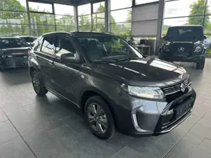 Suzuki Vitara 1.4 Comfort Facelift Navi LED Kamera ACC SitzHZG K Bild 3