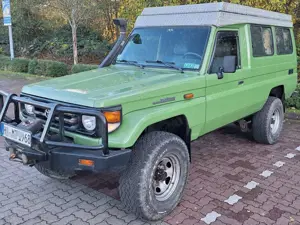 Toyota Land Cruiser HZJ 78 Bild 2