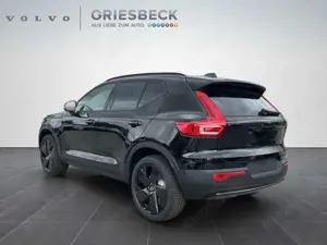 Volvo XC40 Ultra Black Edition ACC+LED+Navi+SD+SHZ Bild 3