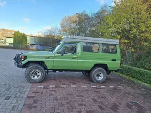 Toyota Land Cruiser HZJ 78 Bild 3