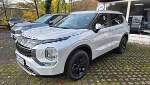 Mitsubishi Outlander 2.4L PHEV Intro Edition Bild 3