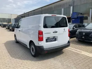 Peugeot Expert Kasten 75kWh Holzverkleidung OBC11kW Klima Bild 4