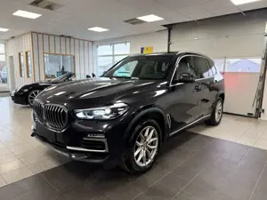 BMW X5 xDrive 30 d xLine/HeadUp/Pano/Kamera/Sitzheiz/TUV