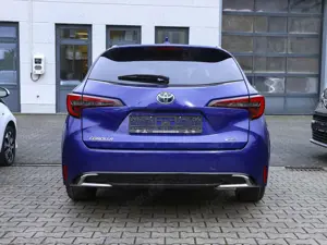 Toyota Corolla TS 2.0 Hybrid Teamplayer Technik-P. NAVI Bild 3