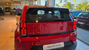Fiat Grande Panda "RED" 44 kWh - LED, CarPlay, PDC Bild 5