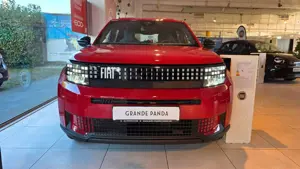 Fiat Grande Panda "RED" 44 kWh - LED, CarPlay, PDC Bild 2