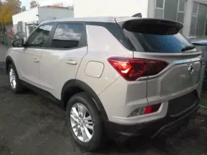 KGM Korando 1.5 Essential AUTOMATIC TEMPOM. PDC+KAM. Bild 3