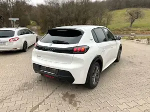 Peugeot 208 e- Active Pack Bild 5