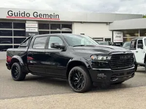 Dodge RAM 1500 Laramie Night Premium Crew 2025 UMBAU Bild 2