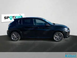 Peugeot 208 E-208 Allure 136 Automatik Bild 4