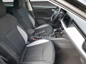 Skoda Scala Tour 1,0 TSI 116PS 7-Gang DSG Fahrassisten Bild 4