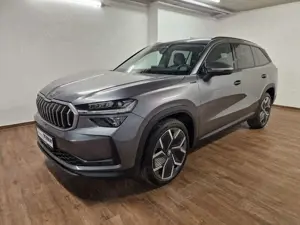 Skoda Kodiaq 2.0 TDI 142kW 4x4 Selection Sport AHK PANO