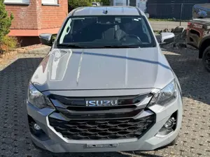 Isuzu D-Max D-MAX 1.9 Double Cab LS Bild 2