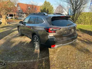 Subaru OUTBACK 2.5i Platinum Lineartronic Modell 2025 Bild 3