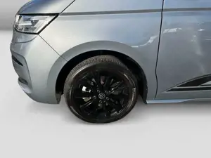 Volkswagen T7 Multivan 1.4TSI DSG eHybrid Edition lang Virtual Bild 5