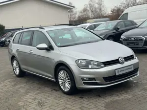 Volkswagen Golf VII Comfortline Cup SHZ*StHz*PANO*PDC*
