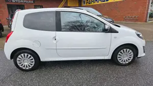 Renault Twingo Night ALLWETTEREIFEN-TÜVAU NEU PANORAMADACH Bild 5